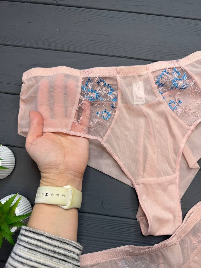 Трусики CHLX з вишивкою