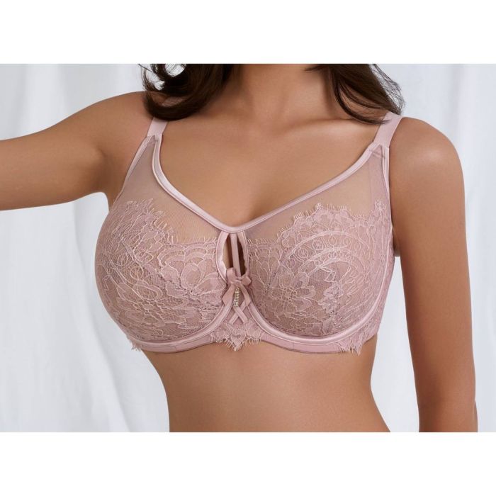 Бюст Лані шикарний